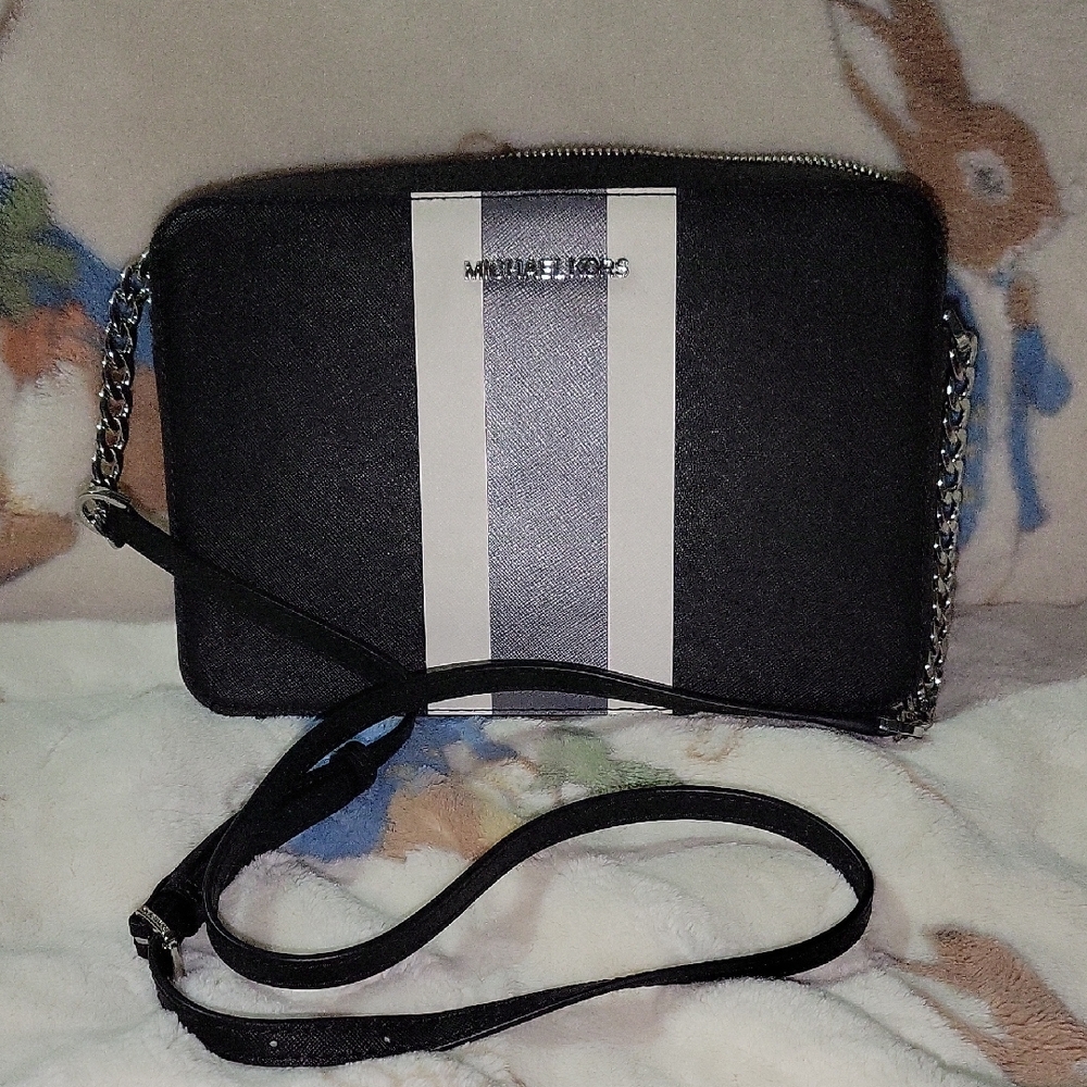 Michael Kors Black and White Shoulder Bag